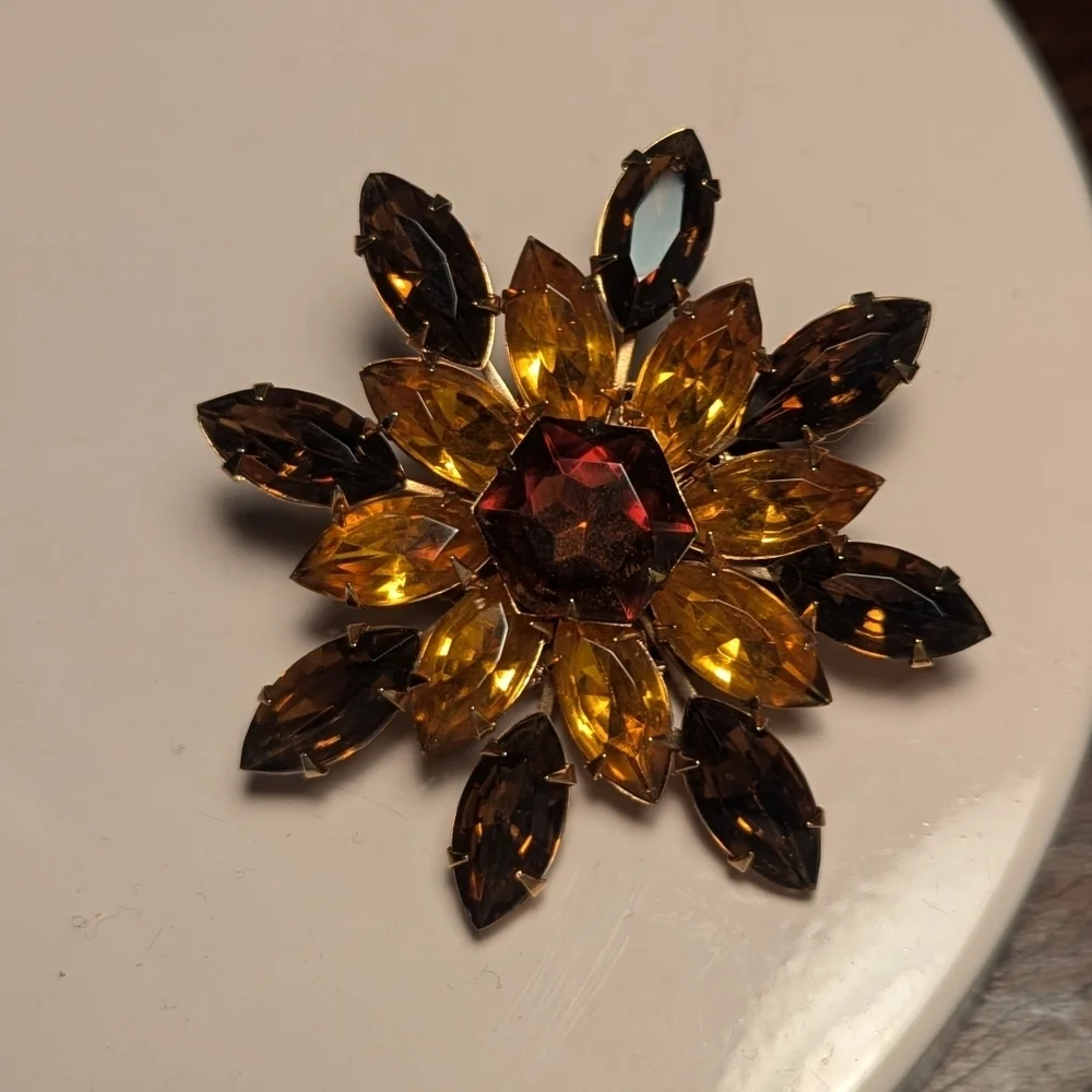 Vintage Brooch Goldtone Amber Pin Brown Floral 2.25